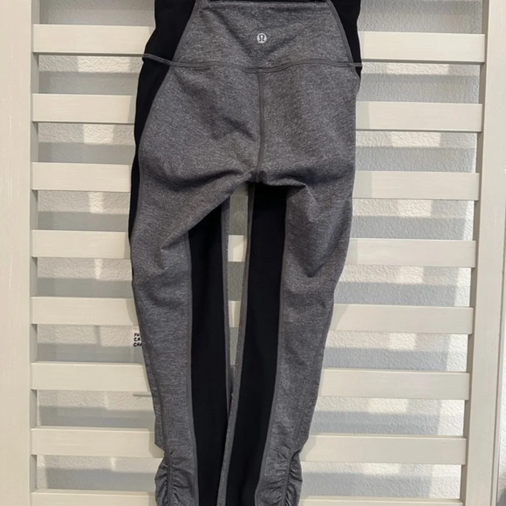 Lululemon‎ On Your Mark Crop
